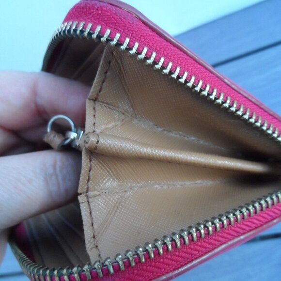 Fossil - Genuine Leather Wallet . - Picture 7 of 15